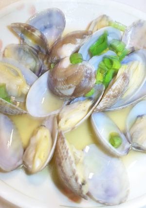 旬のあさりで酒蒸し→ボンゴレにもなるよ♪-レシピのメイン写真