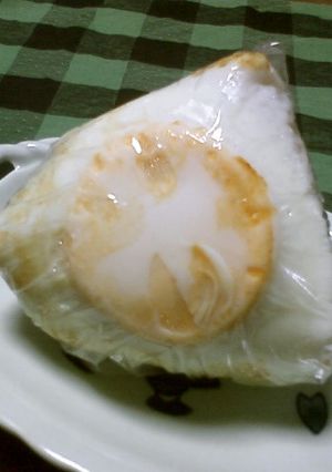 ＊目玉焼きおにぎり＊-レシピのメイン写真