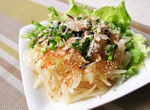 簡単！新玉ねぎサラダ-レシピのメイン写真