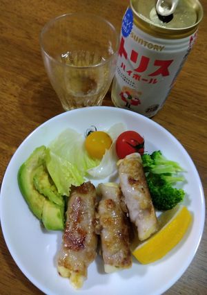 ハイボールに合う!チーズアボカドのクミン肉巻き-レシピのメイン写真