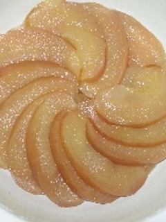 りんご自体の甘みを感じる『りんご煮』-レシピのメイン写真