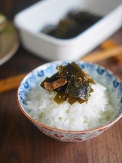お弁当や常備菜に♪だしがら昆布の梅佃煮-レシピのメイン写真