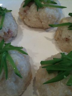 今が旬!筍おこわおにぎり-レシピのメイン写真