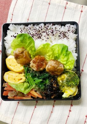 5/11ﾖｯﾁｬﾝ☆豚コマボールお弁当-レシピのメイン写真