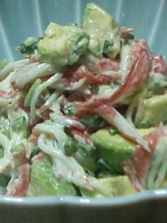 アボカドとカニかまのサラダ-レシピのメイン写真