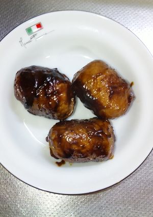 肉巻きおにぎり☆ガーリックケチャップ味-レシピのメイン写真