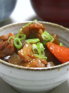鶏肉とこんにゃくと根菜の味噌煮-レシピのメイン写真