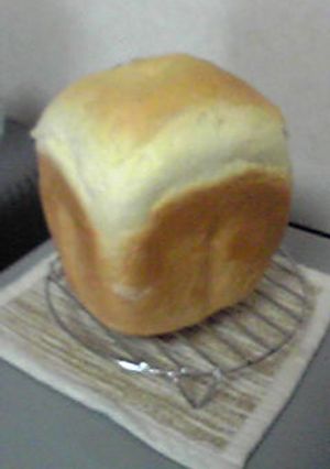 ホームベカリーで生クリーム食パン♪-レシピのメイン写真