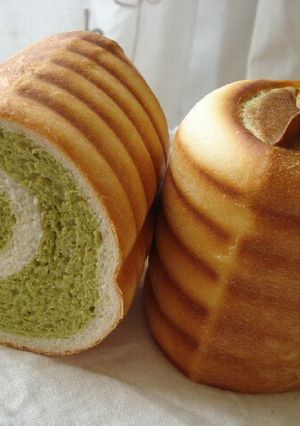 抹茶の渦巻きパン♪-レシピのメイン写真