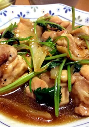 やわらか～い♪鶏もも肉と三つ葉のうま煮-レシピのメイン写真