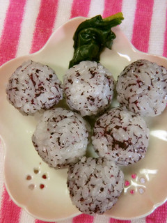 弁当に!!おにぎりぶどう・ω・☆-レシピのメイン写真