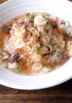 超簡単w梅かつおで♥美味しいうどん♪-レシピのメイン写真