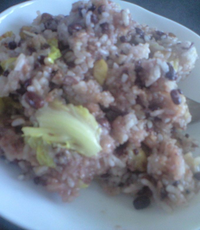 余った赤飯をリメイク☆チャーハン風赤飯 by 大盛食堂みちよ