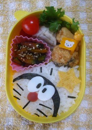 ひょっこり。ドラえもん弁当（キャラ弁）　-レシピのメイン写真