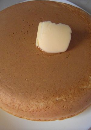 外はカリッ中はふわっ♪分厚いホットケーキ-レシピのメイン写真