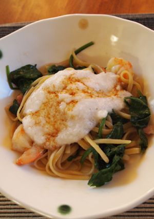 海老とほうれん草の山掛けパスタ-レシピのメイン写真