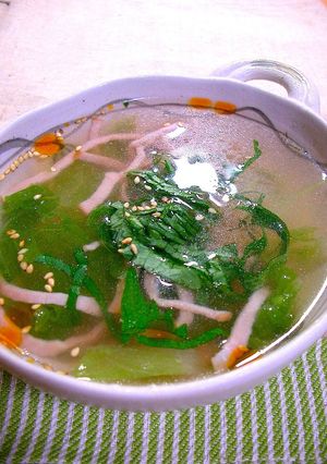 大葉たっぷり♪ピリ辛白菜スープ♪-レシピのメイン写真