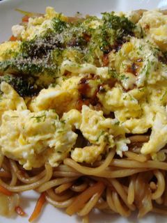 焼きそばにはたまごです。-レシピのメイン写真