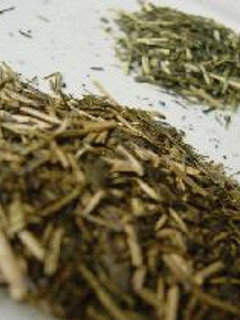 古くなった煎茶をほうじ茶に-レシピのメイン写真