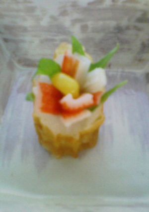 簡単お弁当に1品♪ちくわカニカマのお花-レシピのメイン写真