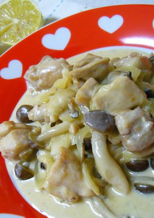 れもんをぎゅっ☆鶏肉のさっぱりクリーム煮-レシピのメイン写真