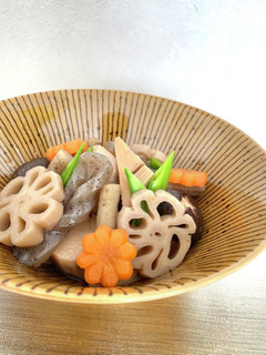 (おせち)おばあちゃんの味…お煮しめ-レシピのメイン写真