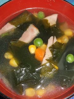 ワカメいっぱいコンソメスープ-レシピのメイン写真