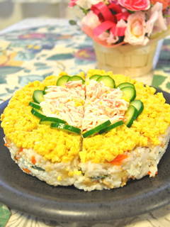 華やかに♪クリームチーズのお寿司ケーキ-レシピのメイン写真