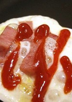 餃子の皮とスパムでなんちゃってピザ-レシピのメイン写真