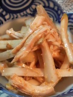 ウドと鶏の胡麻味噌和え-レシピのメイン写真
