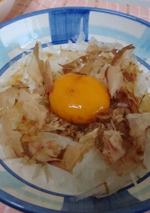 新タマネギの黄身乗せサラダ-レシピのメイン写真