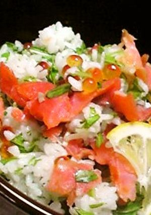 イクラ、サーモン、水菜いっぱい混ぜご飯-レシピのメイン写真