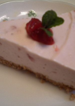 苺ジャムでレアチーズケーキ-レシピのメイン写真