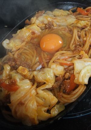 できたて熱々~♪鉄板焼きそば風パスタ-レシピのメイン写真
