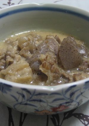 牛すじとこんにゃくの白味噌煮込み♪-レシピのメイン写真