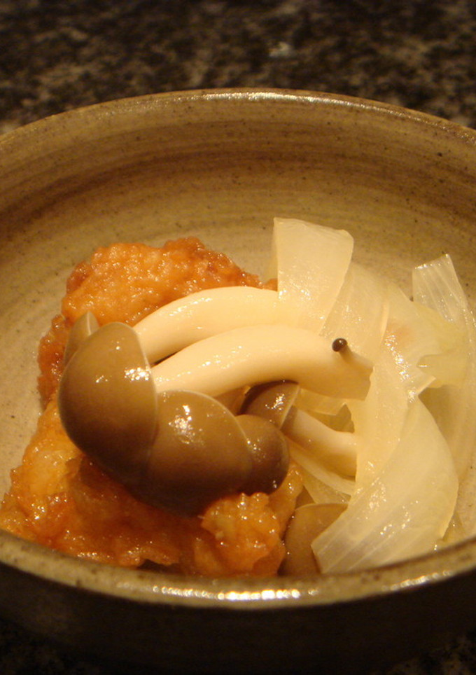玉ねぎとぶなしめじと練りもののささっと煮-レシピのメイン写真