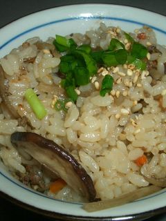 ☆牛肉とごぼうの炊き込みご飯☆-レシピのメイン写真