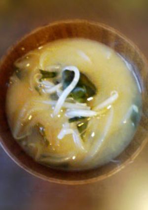 簡単！バリバリもやしの大満足☆味噌スープ-レシピのメイン写真