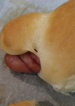 バジルソーセージパン-レシピのメイン写真