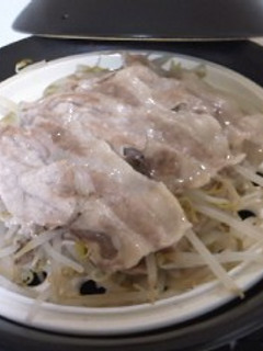 土鍋deもやしと豚肉のミルフィーユ蒸し-レシピのメイン写真