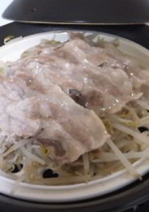 土鍋ｄｅもやしと豚肉のミルフィーユ蒸し-レシピのメイン写真