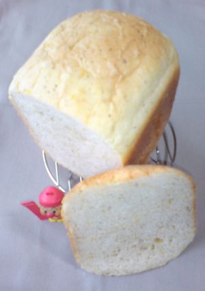 ツナマヨ＆コーンの食事パン-レシピのメイン写真