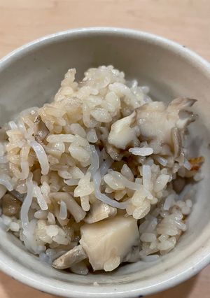 ダイエット炊き込みご飯⭐︎第3弾⭐︎舞茸-レシピのメイン写真