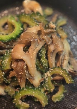ゴーヤと舞茸のたらこ炒め-レシピのメイン写真