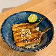 รูปของ イワシの蒲焼丼魚