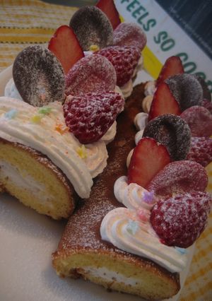 チーズクリームのはちみつロールケーキ-レシピのメイン写真