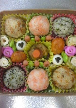 お弁当★かわいいおにぎり-レシピのメイン写真