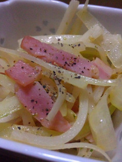 大根皮とベーコンのソテー-レシピのメイン写真