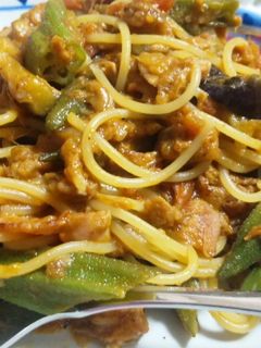 ツナとベーコンのトマトソースパスタ-レシピのメイン写真