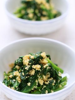 ほうれん草のお浸し、ミモザ仕立て-レシピのメイン写真
